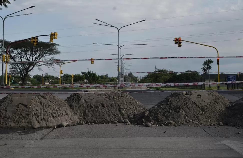 CORTES. En varios municipios y comunas se impide el paso a productores. 