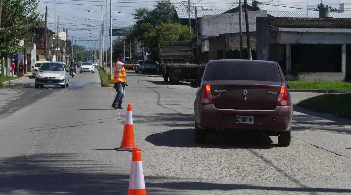 CONTROLES. Los no residentes de Concepción deben acreditar un permiso para circular dentro de la ciudad.