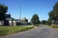 Un funcionario judicial intimidó a su portero en un country Yerba Buena