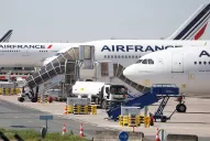 Un gendarme borracho baleó un avión que intentaba repatriar franceses en el Congo