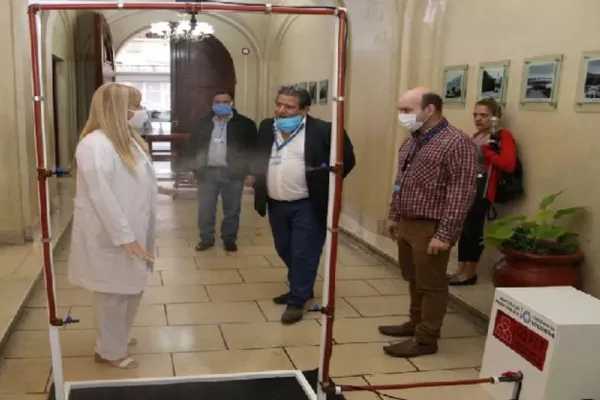 Colocarán un aspersor desinfectante en el Centro de Salud