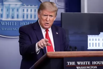 Trump cargó contra los medios