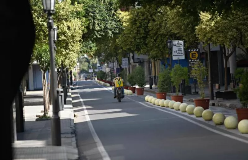 Cuidados, cadetes propios y aplicaciones móviles: ¿cómo trabajan las casas de comidas tucumanas?