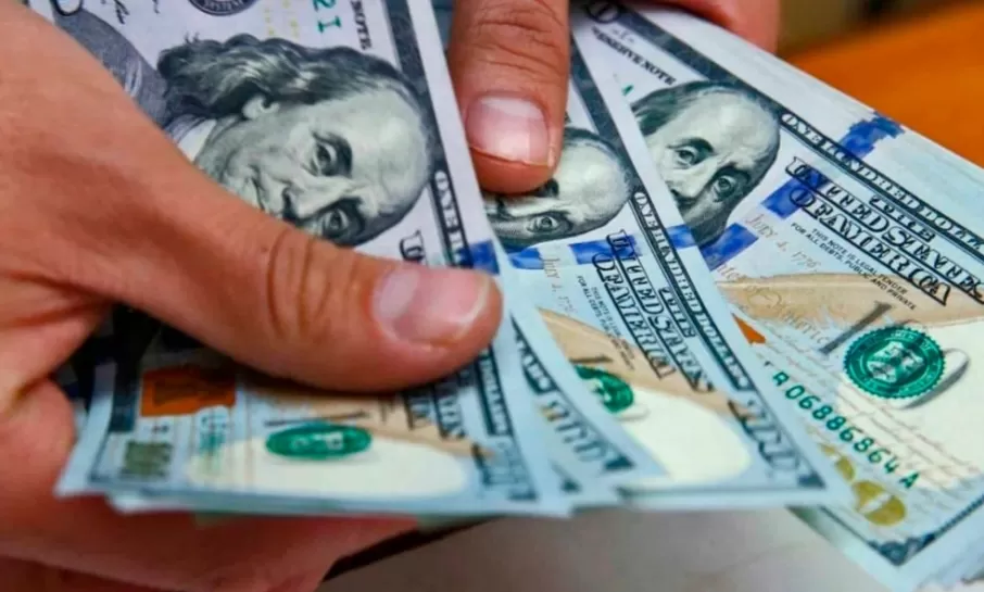 El dólar blue trepó a los $ 100 en medio de la cuarentena por covid-19