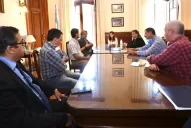 La FET pidió que les permitan abrir a algunos comercios para que puedan pagar los sueldos