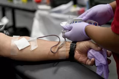 Tucumanos recuperados de coronavirus pueden salvar vidas donando sangre