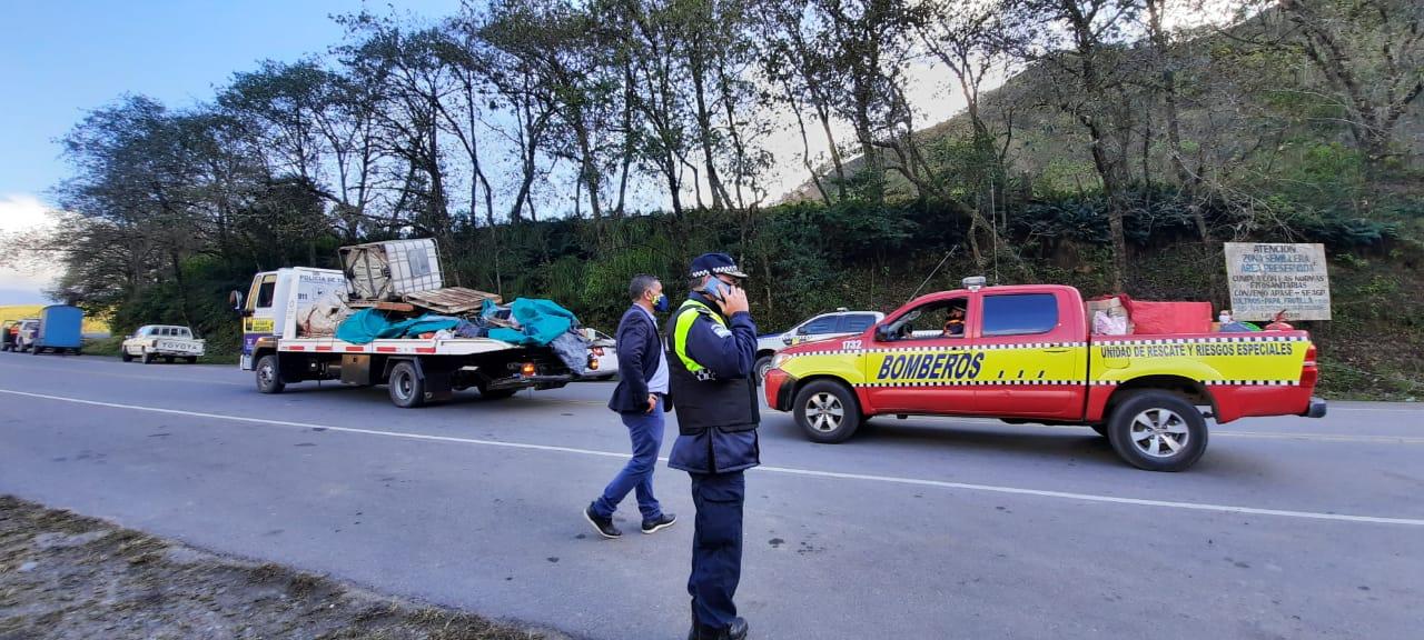 Corridas, disparos y mucha tensión: desalojaron el corte en la ruta a los Valles 