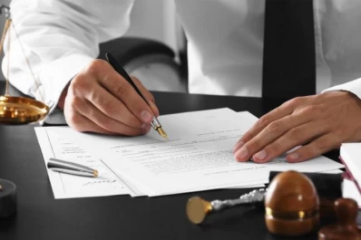 Las escribanías trabajan, pero a puertas cerradas y con turnos