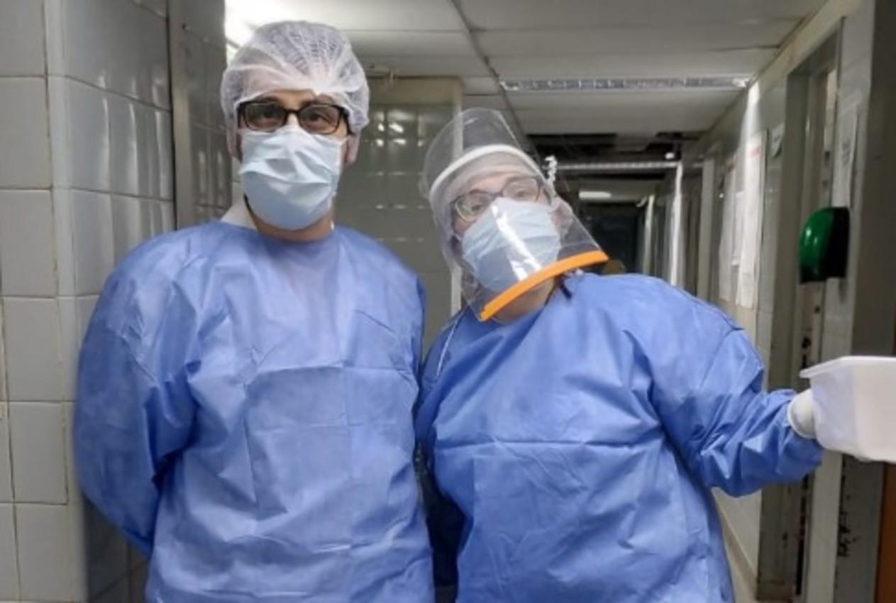 Héroes sin capas: la historia de una pareja de médicos tucumanos que atiende a pacientes con covid-19 en Buenos Aires