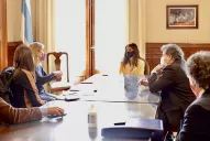 El lunes abrirían los comercios, pero si aumentan los contagios, se dará marcha atrás