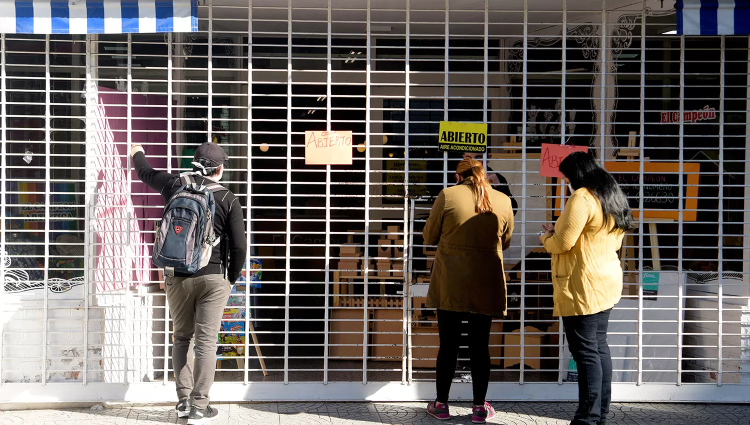 Los comercios podrán abrir las persianas a partir del lunes. LA GACETA/FOTO DE FRANCO VERA