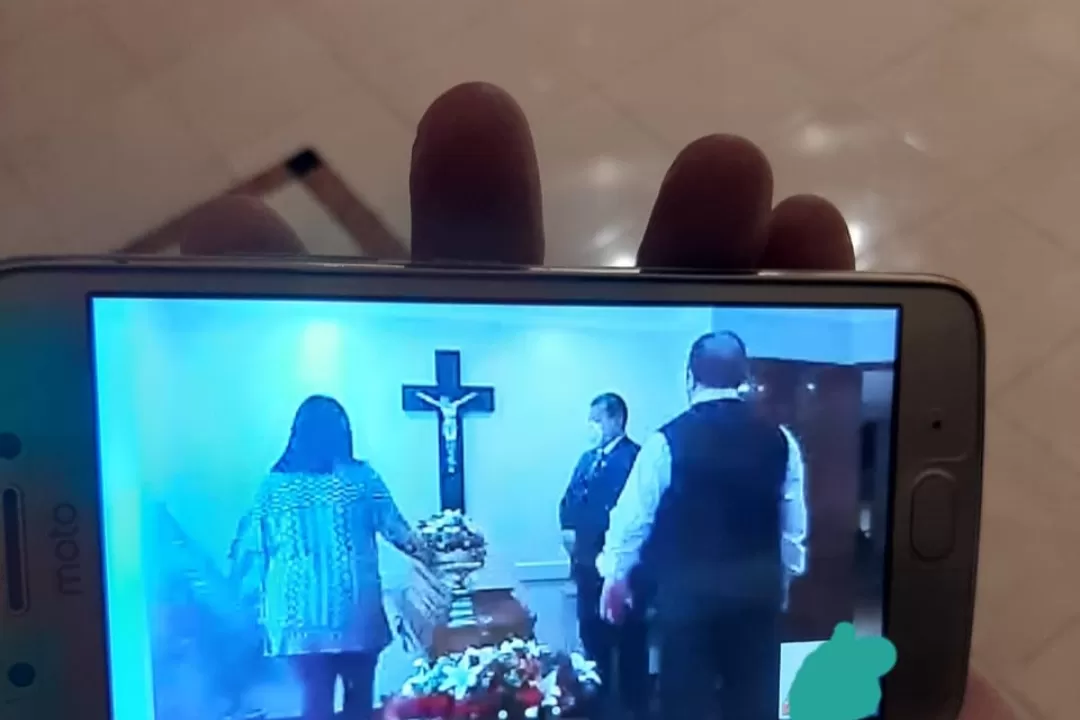 Al estar prohibidos los velatorios, en Tucumán crearon las despedidas virtuales