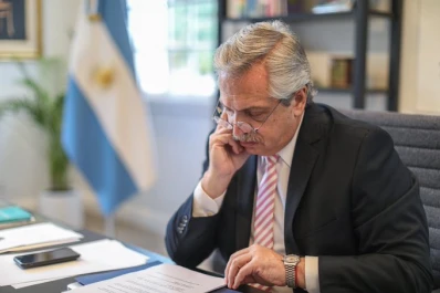 Con una carta, Alberto volvió a criticar a los voceros de la apertura económica
