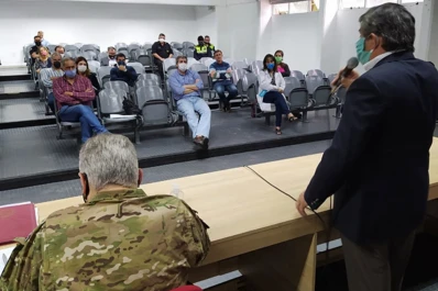 Podrían autorizar a psicólogos y fonoaudiólogos a retomar sus actividades