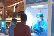 Un joven que llegó de Estados Unidos es el caso 42 de Tucumán