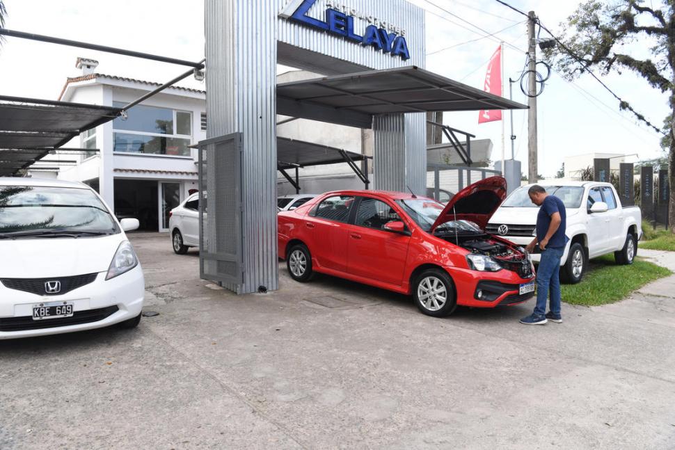 CALENTANDO MOTORES. La compra y la venta de vehículos vuelve a activarse en forma discreta.