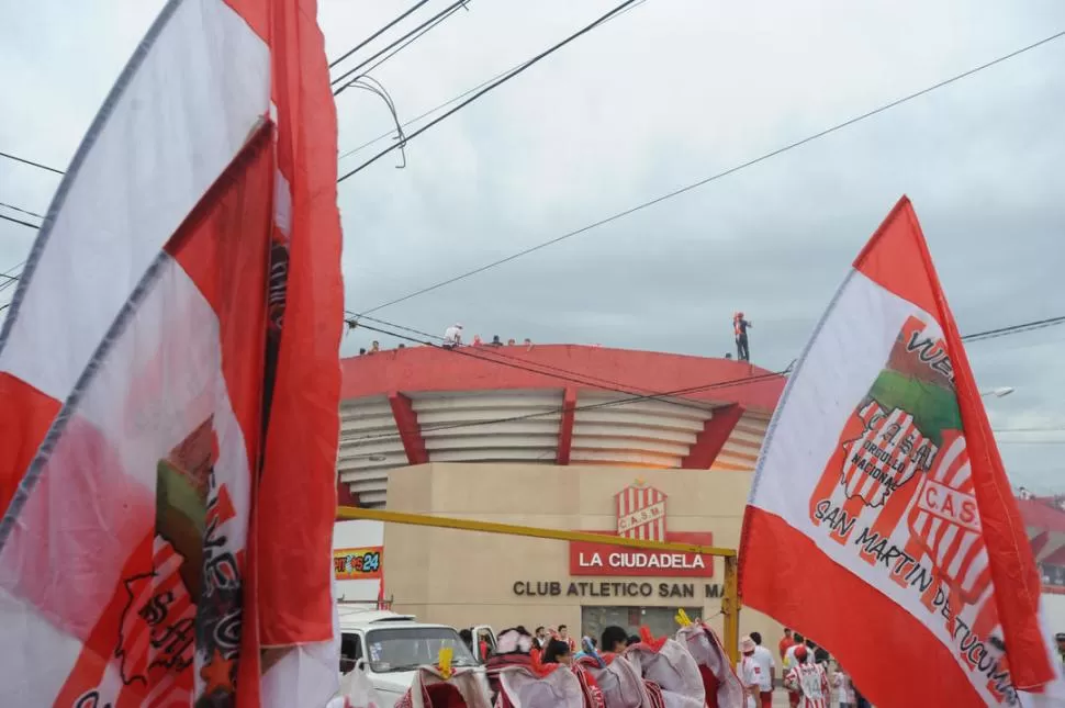 NO SE CALLAN. Los hinchas tomarán las medidas necesarias para no afectar el aislamiento. 