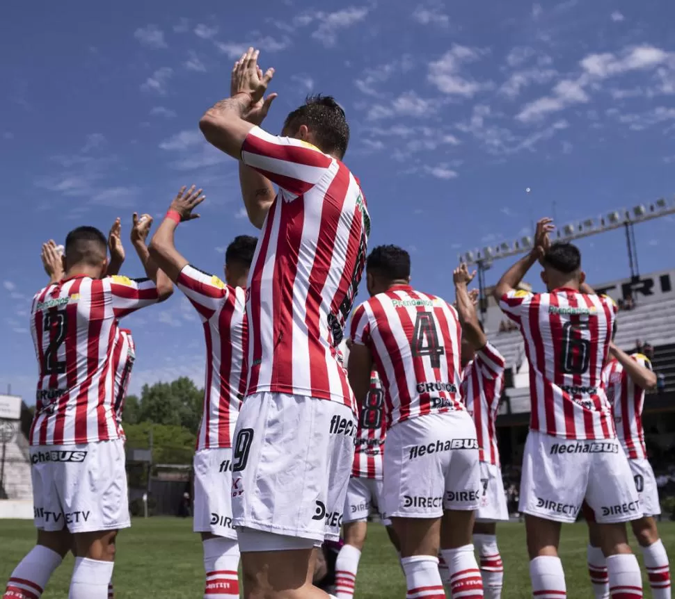 INCERTIDUMBRE. Los jugadores “santos” no saben qué sucederá; a muchos se les vence su vínculo con el club el 30 de junio.  