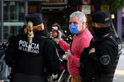 Covid-19 en Argentina: 12 muertos y 717 contagios en las últimas 24 horas