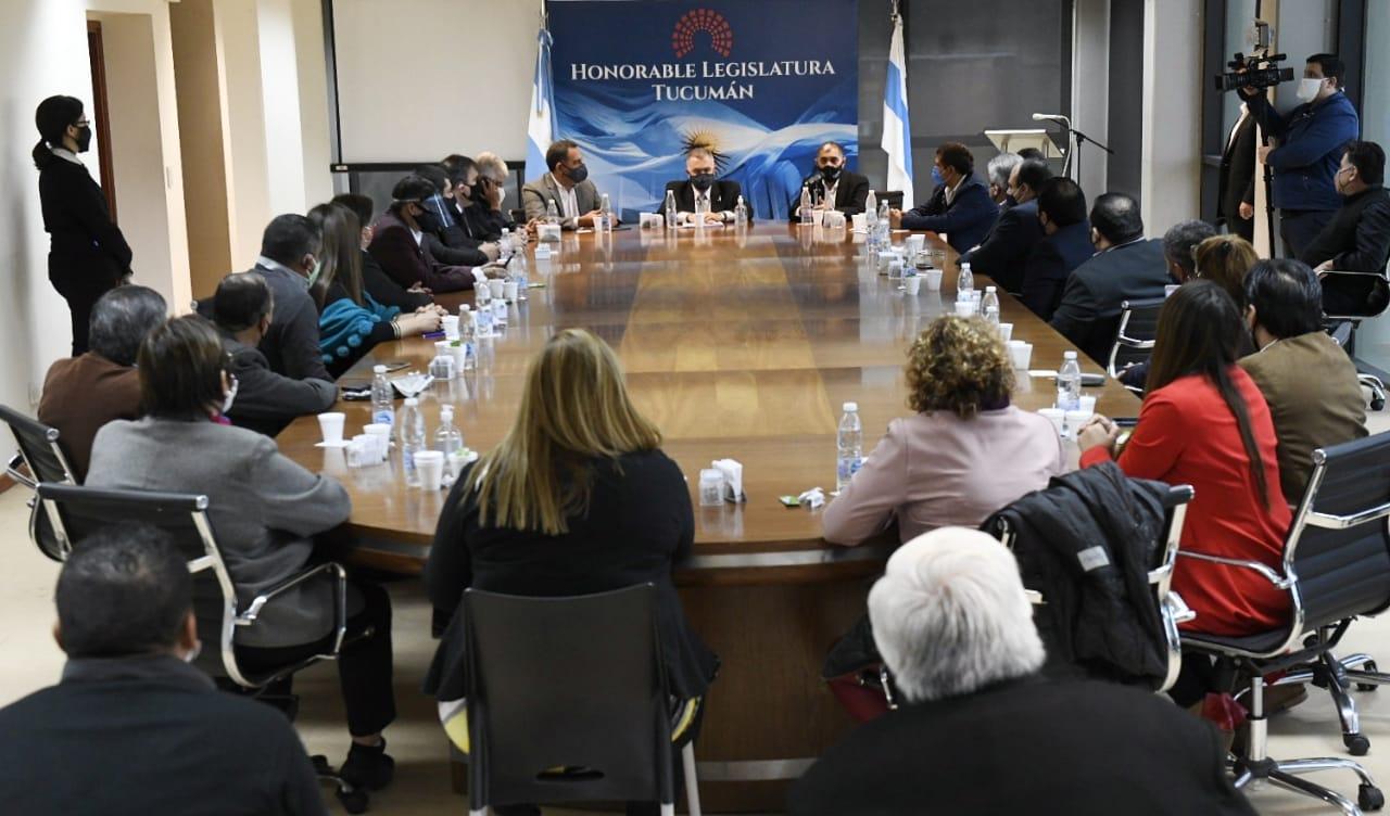 EN LA CÁMARA. Jaldo encabezó la reunión con pastores evangélicos. Foto: Prensa Legislatura.