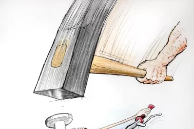 Buscando clavos para la nueva ley del martillo