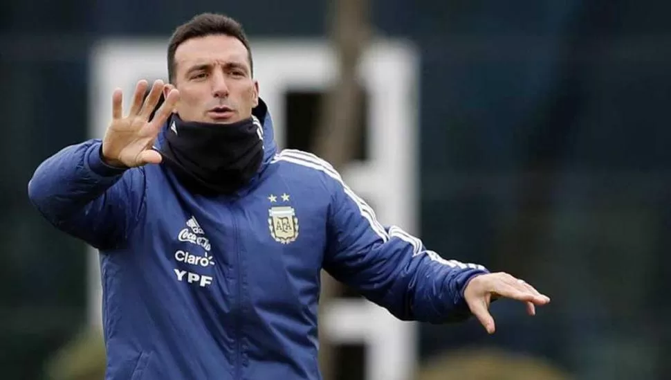 SELECCIÓN FEDERAL. Scaloni quiere que su equipo recorra el país y vuelva a enamorar a los hinchas.  