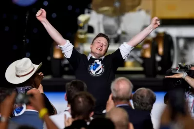 Elon Musk dijo bitcoin y su valor se disparó