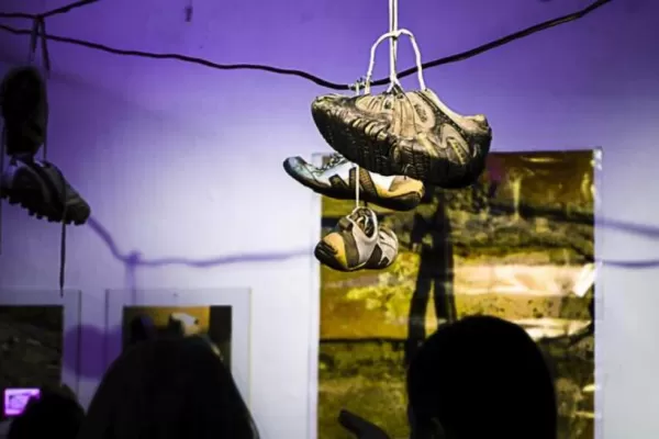 Historias de artistas: retratos de las villas, entre zapatillas colgadas y paisajes cotidianos