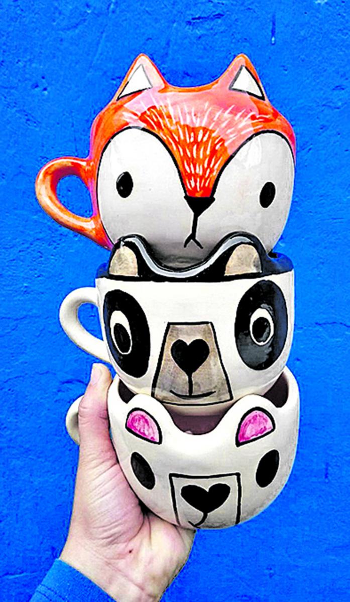 CERÁMICA. Divertidas tacitas con figuras de animales.