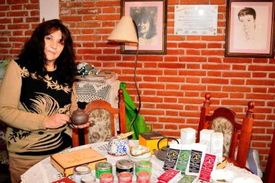 Occidente y Oriente suspiran en una taza de té