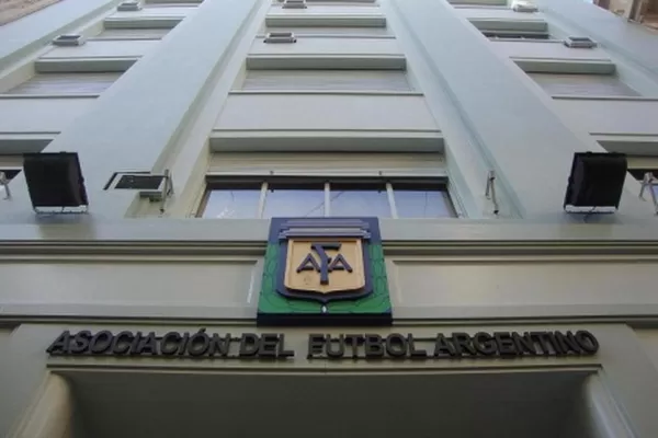 Un cambio de planes en la AFA beneficiará al “Santo”