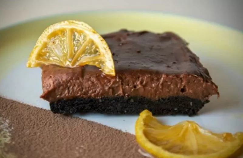 EL PLATO FINALISTA. Poste de papa, algarroba y naranja.