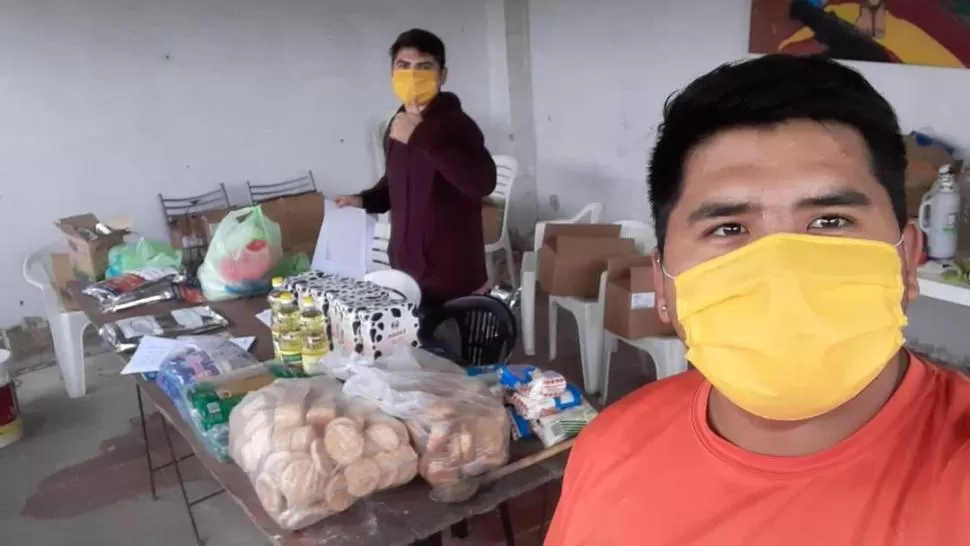 CODO A CODO. Durante la cuarentena, los chicos del San Miguel Rugby Club participaron en diversas campañas solidarias para ayudar a familias necesitadas. credito xxxxxxxx