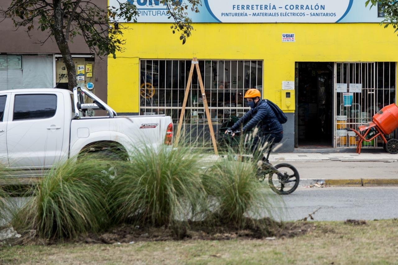 En Yerba Buena, Campero se subió a la bici y anunció ciclovías para septiembre