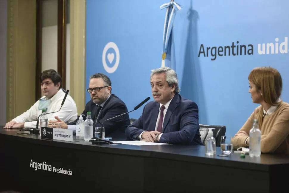 EXPROPIACIÓN. El Presidente, junto a la senadora Fernández Sagasti, Kulfas y Delgado, comunica la decisión.  telam