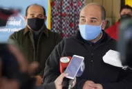 Manzur pide que se exima de impuestos a una droguería porteña