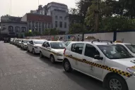 En Tucumán, los taxistas preparan una movilización contra Uber a nivel nacional