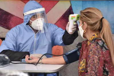 Jeanine Áñez, la presidenta de Bolivia, tiene coronavirus