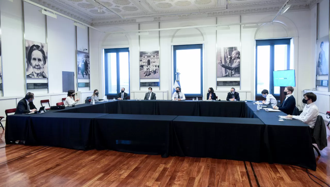 ANÁLISIS PORMENORIZADO. Durante la reunión del pleno del equipo económico de la Nación se analizaron los criterios para conceder las ayudas durante los meses venideros.