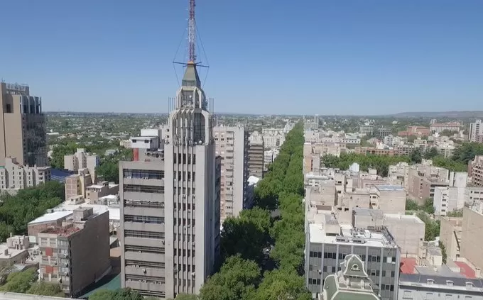 Prohiben otra vez en Mendoza las reuniones de amigos tras el aumento de casos de covid-19