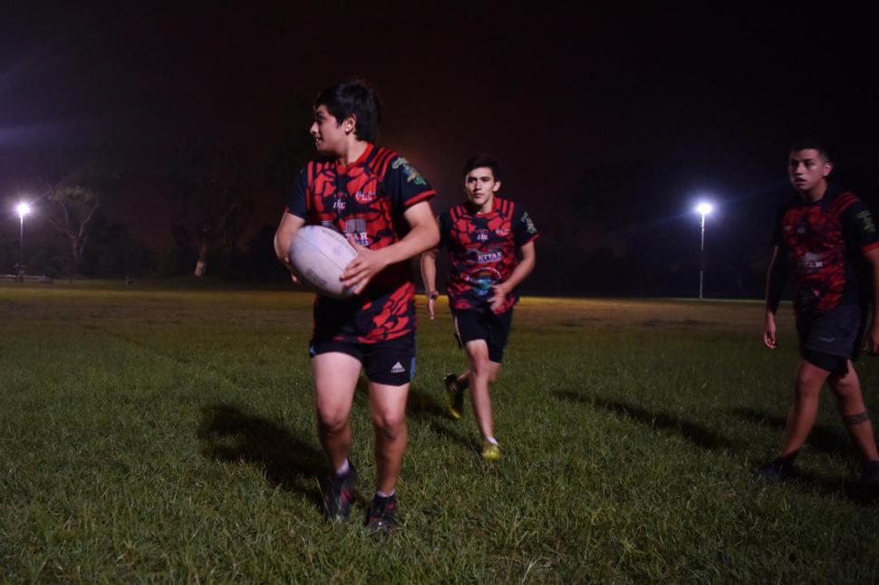 JUVENILES. Alejados desde hace tres meses, los chicos están ansiosos por volver al predio a entrenarse con sus compañeros. 