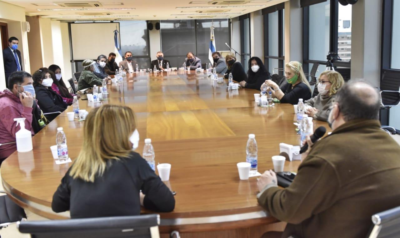 ACTORES. Jaldo recibió a los artistas. foto: Prensa Legislatura