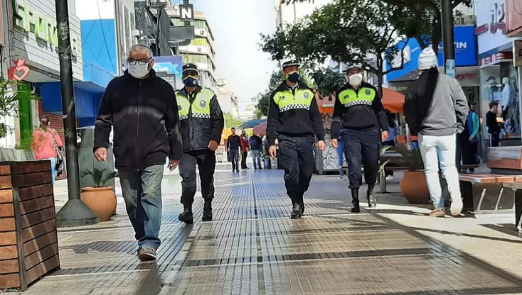 MAYOR PRESENCIA. Desde la fuerza precisaron que por el centro transitarán entre 100 y 150 policías en estos días.