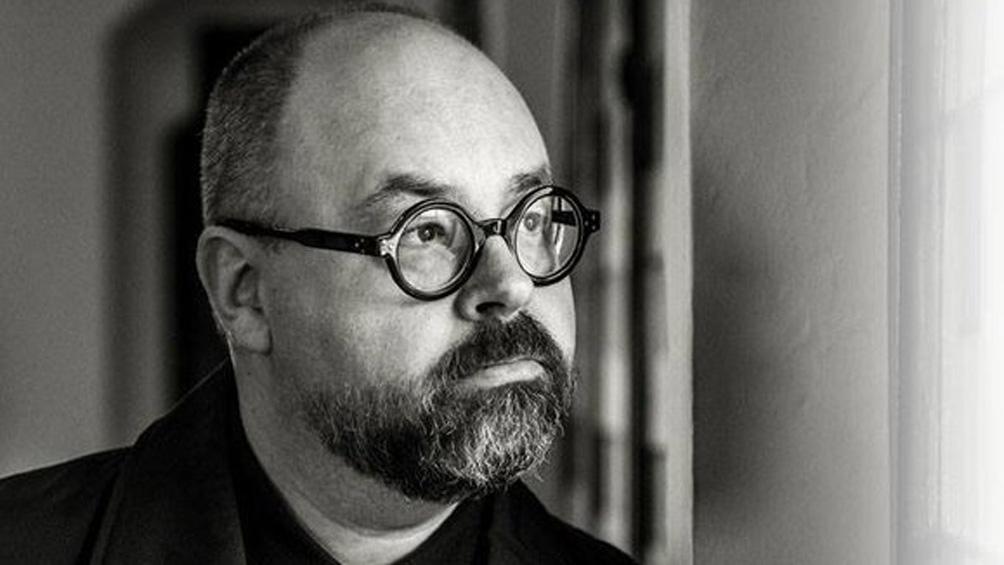 Falleció el escritor español Carlos Ruiz Zafón, autor de varias novelas de éxito