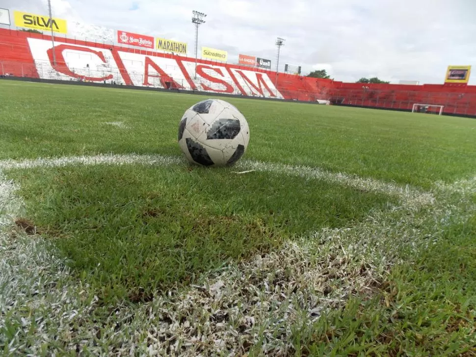 PELOTA PARADA. En La Ciudadela no saben cuándo volverá el fútbol, ni cómo se definirán los ascensos a la Primera. 