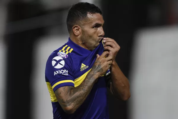 Carlos Tevez le daría el sí a la propuesta para terminar su carrera en Boca