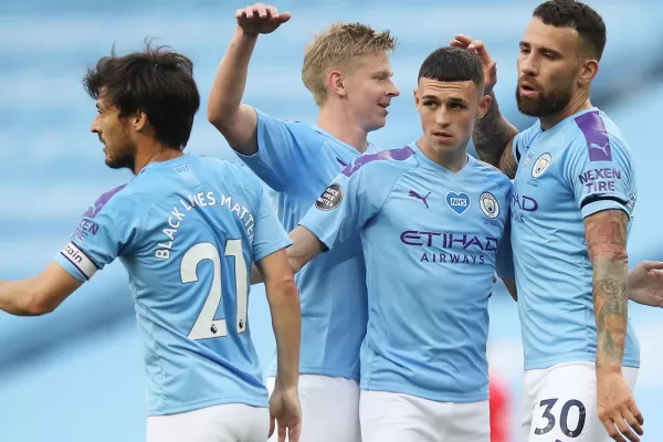 Con Agüero y Otamendi de titulares, Manchester City goleó al Burnley