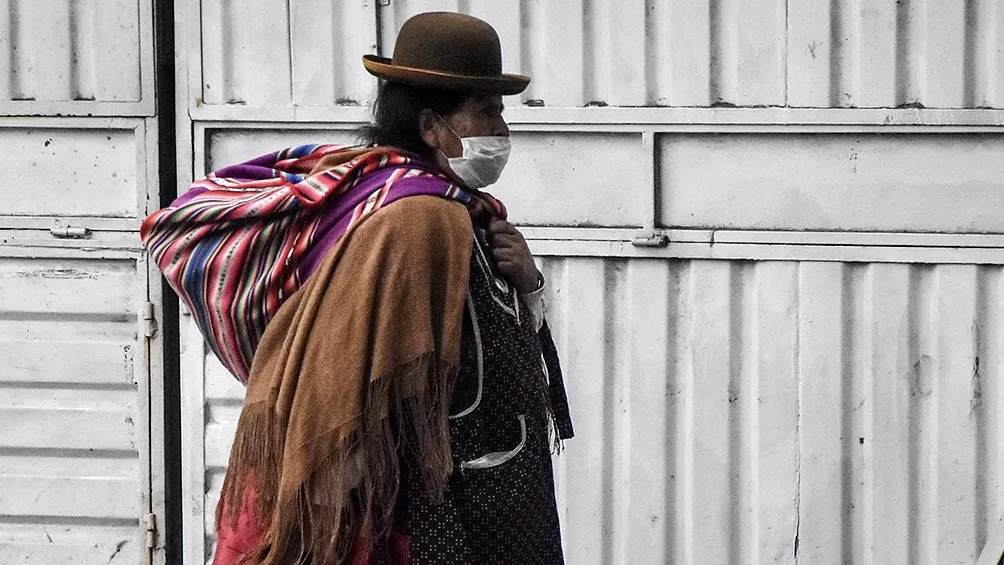 VOLVIERON LAS RESTRICCIONES A LA PAZ. Ante un récord diario de 1.100 casos de covid-19, el Gobierno de Bolivia volvió a endurecer las restricciones en La Paz.