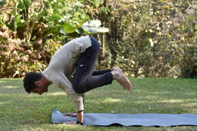 Yoga: cinco posturas para comenzar bien el día