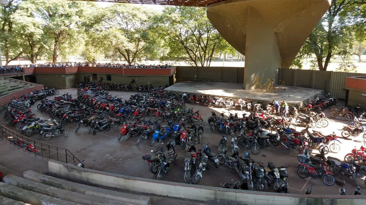 DECENAS DE MOTOS. En el Palacio de los Deportes. Foto: Prensa Ministerio de Seguridad